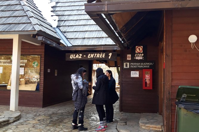 Zadar to Plitvice lakes: Guided tour with pre-booked tickets - Key points before you reserve