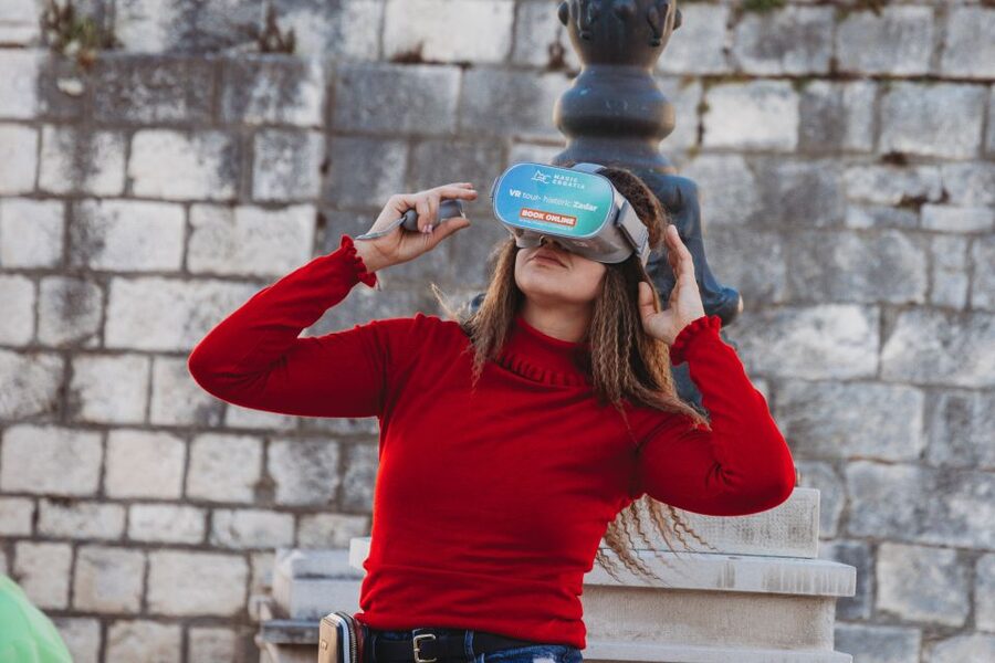 Zadar: Virtual Reality Guided History Walking Tour - Is $35 a fair price for this Zadar tour?