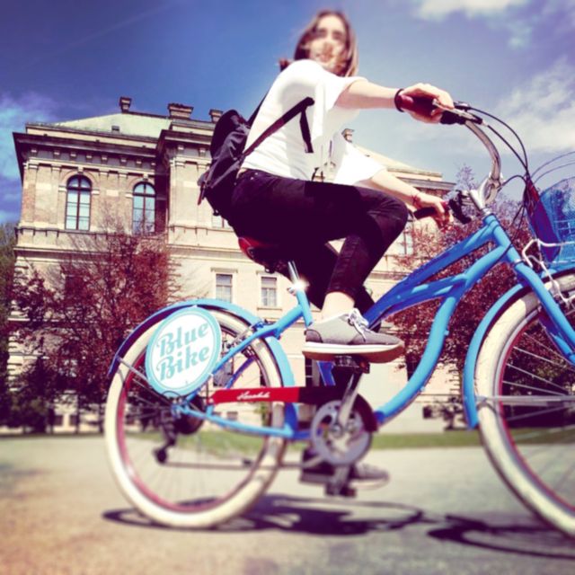 Zagreb: 2.5-Hour Highlights Bike Tour - Dolac Market and the city’s everyday side