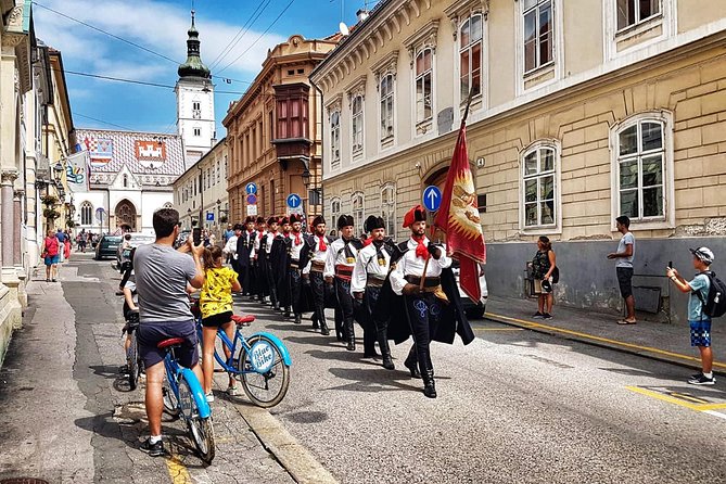 Zagreb Highlights Bike Tour - Grič Tunnel and the closing ride