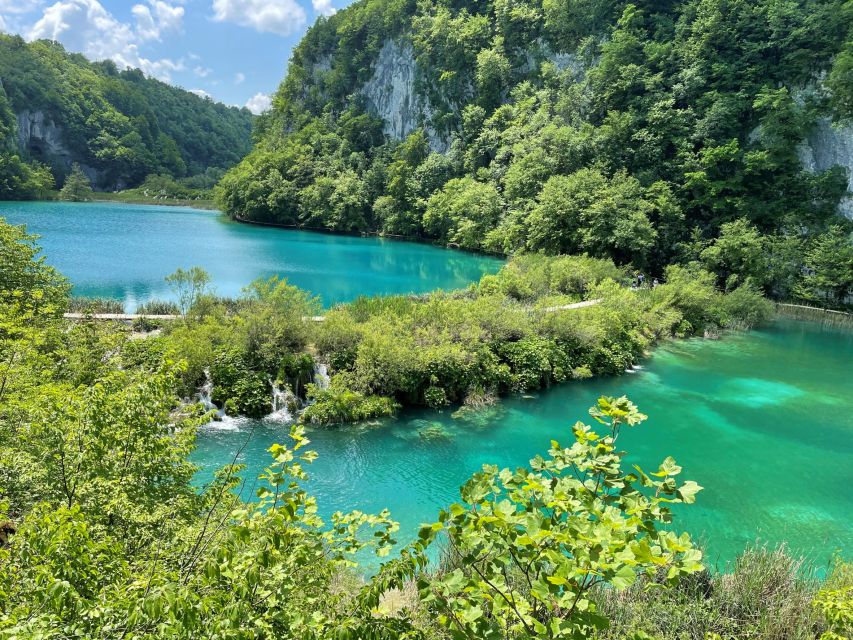 Zagreb: Rastoke & Plitvice Lakes Guided Tour with Ticket - What the walking is really like