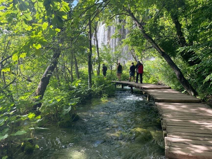 Zagreb: Rastoke & Plitvice Lakes Guided Tour with Ticket - Meeting in Zagreb or using hotel pickup