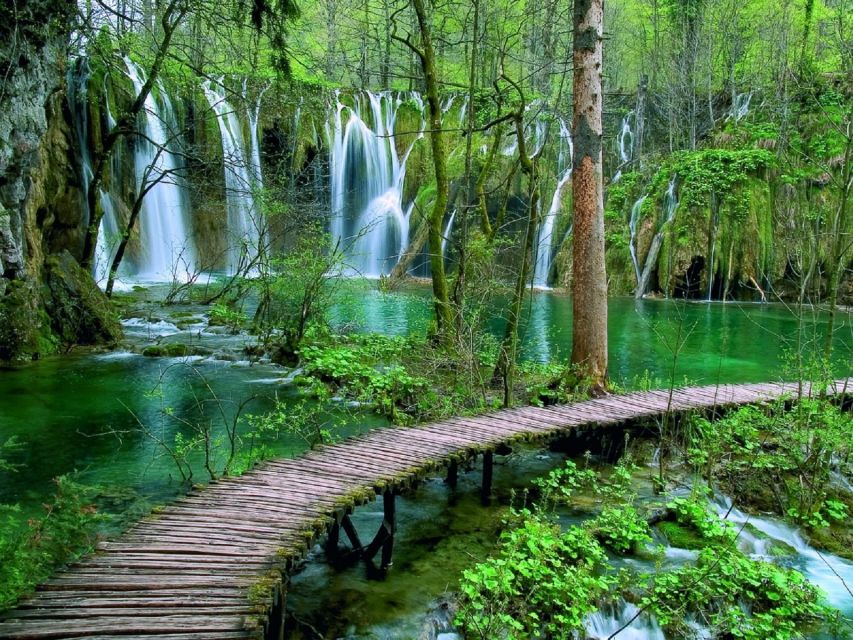Zagreb to Split: Private Transfer with Plitvice Lakes - A Local Restaurant Stop After the Park